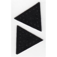 Заплатка Треугольник искусственная кожа с перфорацией, цвет черный